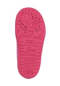 Rosa Gummi-Schuhsohle mit einer Hundillustration, Gras, Sonne und Perforationen für besseren Halt. Mit "Beck" und der Größe "21" gekennzeichnet.