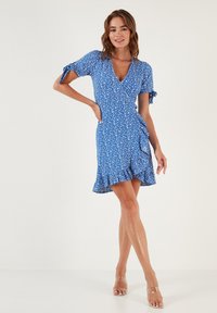 LELA FLORAL V NECK RUFFLE DETAIL MINI  - Dienas kleita - royal blue