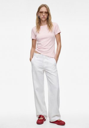 Koton, ASYMMETRIC T-SHIRT. - T-Shirt basic - pink