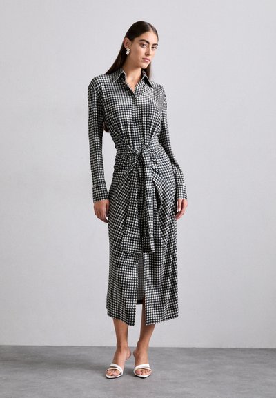 Norma Kamali FOUR SLEEVE SHIRT LONG DRESS - Skjortekjole - black/white