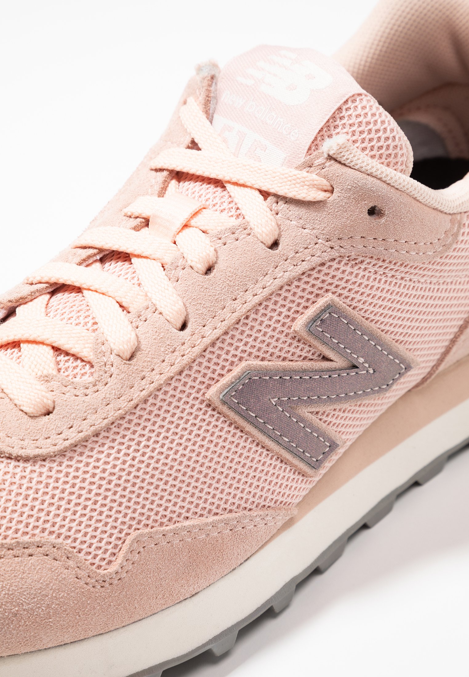 new balance 996 grey and pink