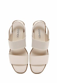Derimod Sandalias de cuña - creme