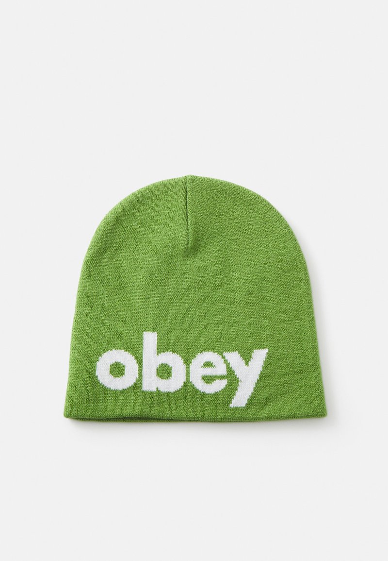 Gorro de malha verde com uma textura suave, apresentando um proeminente logo branco "obey" na parte frontal e um topo ligeiramente pontiagudo.
