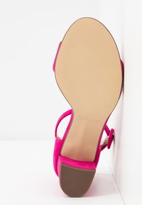 Peter Kaiser Wide Fit Sandali - pink