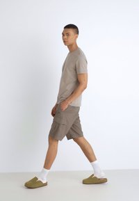 Jack & Jones JPSTJOE  - Shorts - bungee