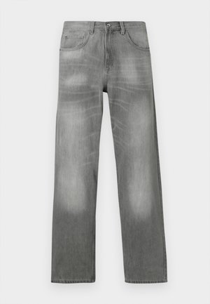 Jeans din denim gri cu o croială dreaptă, având o ușoară decolorare și un design cu cinci buzunare. Terminate cu o închidere cu nasture și curea.