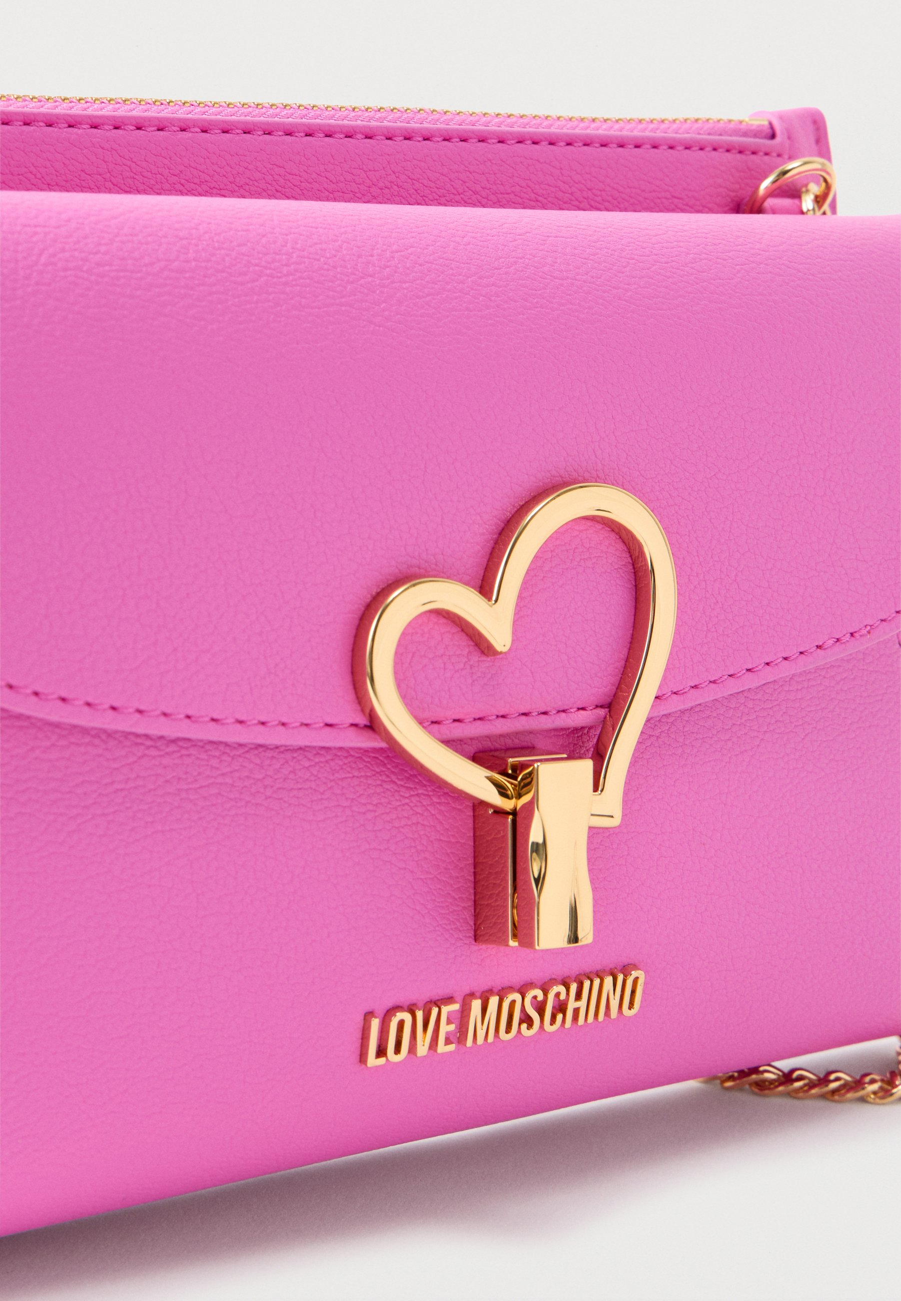 Love Moschino HEART TURNLOCK - Clutch - fuchsia/pink - Zalando.ie