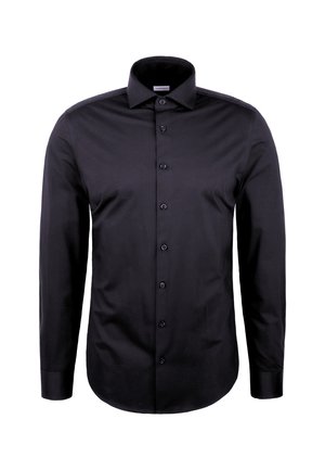 Zwarte langemouw blouse met knopen, een puntige kraag, knoopmanchetten en een getailleerd silhouet, weergegeven op een witte achtergrond.