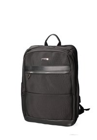 Zaino nero realizzato in tessuto testurizzato con un accento in pelle liscia, dotato di una tasca frontale con zip e spallacci imbottiti.