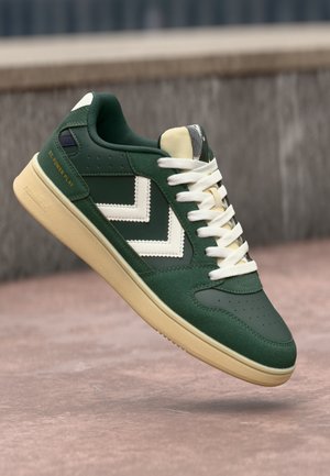 ST. POWER PLAY SP UNISEX - Baskets basses - dark green