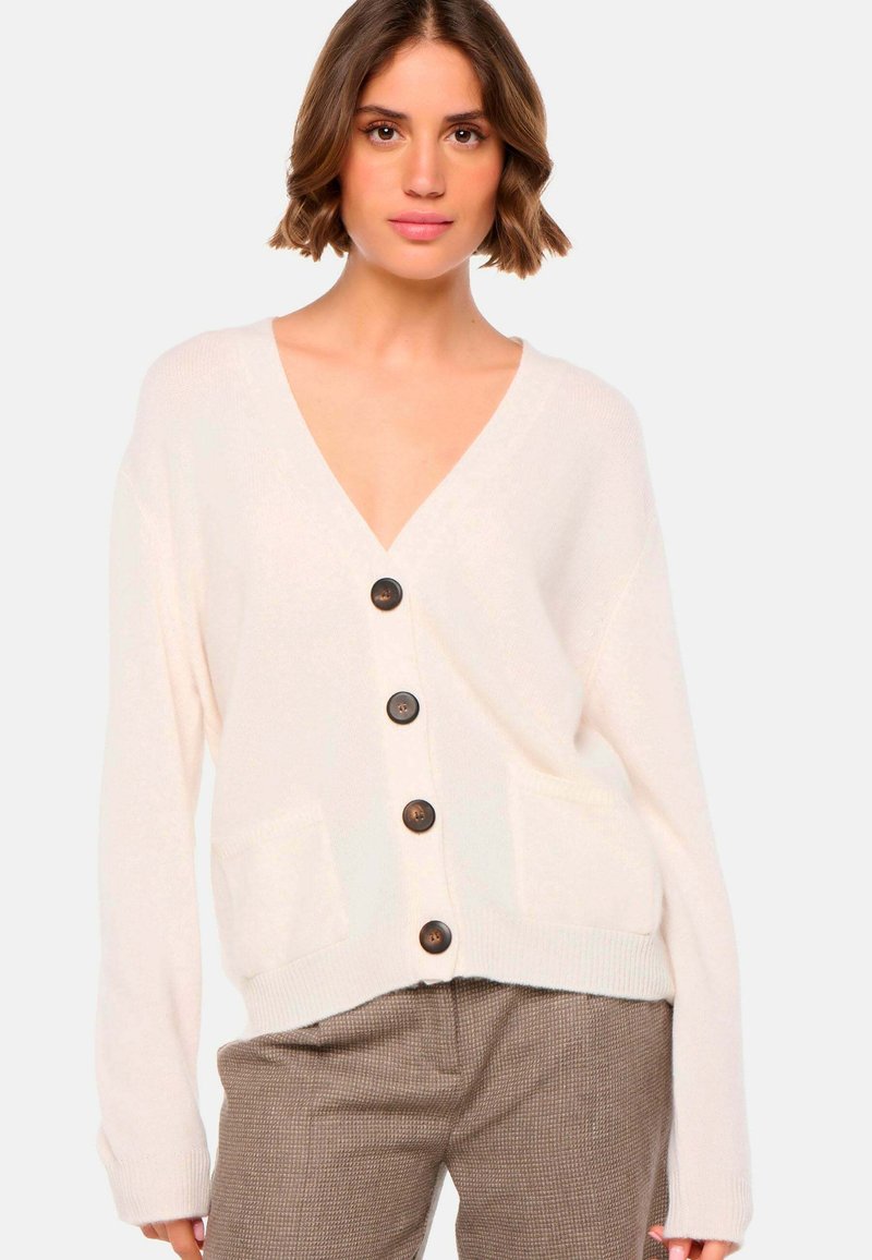 Mahogany TANZANIA - Gilet - off white