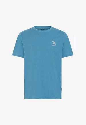 Lichtblauwe katoenen T-shirt met ronde hals, korte mouwen en een kleine witte afbeelding op de linkerborst met het woord "RETREAT."