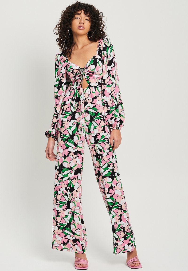 SÁVEL Jumpsuit roze SÁVEL Jumpsuit roze