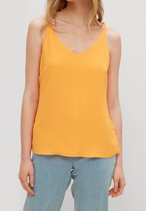 Top - apricot
