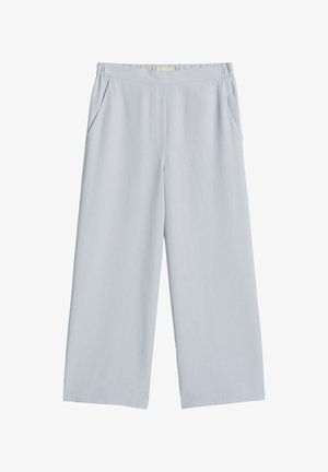 Lichtgrijze wijde broek met elastische tailleband en zijzakken, gemaakt van een gladde, lichte stof.