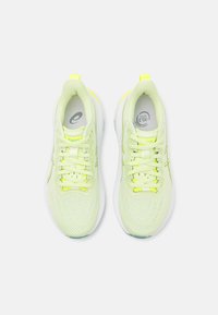 ASICS GT-2000 13 - Cestná bežecká obuv - cool matcha/celadon