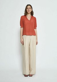 PEPPERCORN PCBECKETT V-NECK - Blúzka -  apricot