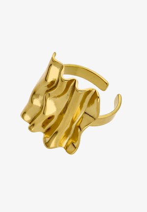 Aranyszínű állítható gyűrű hullámos, texturált mintázattal, amely áramló anyagot vagy olvadt fémet idéz.