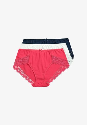Tres pares de ropa interior femenina: rosa con detalles de encaje, blanca con ribete de encaje y azul marino. Cada uno cuenta con una cinturilla suave y lazos delicados.