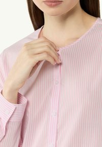 comma casual identity MIT TURN-UP-ÄRMEL - Bluse - rosa