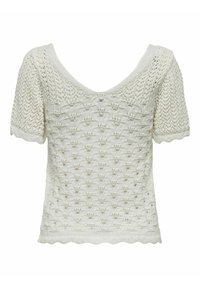 Camiseta de punto blanca de manga corta con escote en V, que presenta un patrón de tejido abierto y un dobladillo festoneado. Textura suave y tejido ligero.