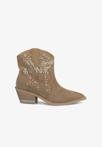 Niewybrane, marrón claro