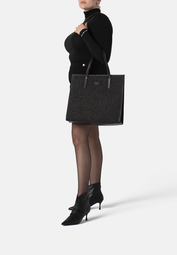 ETERNAL CHIC - Handtasche