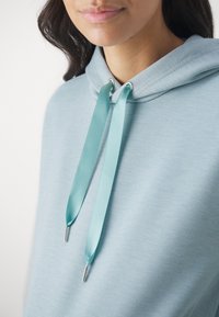 Anna Field MAMA SET - Jersey con capucha - mottled green