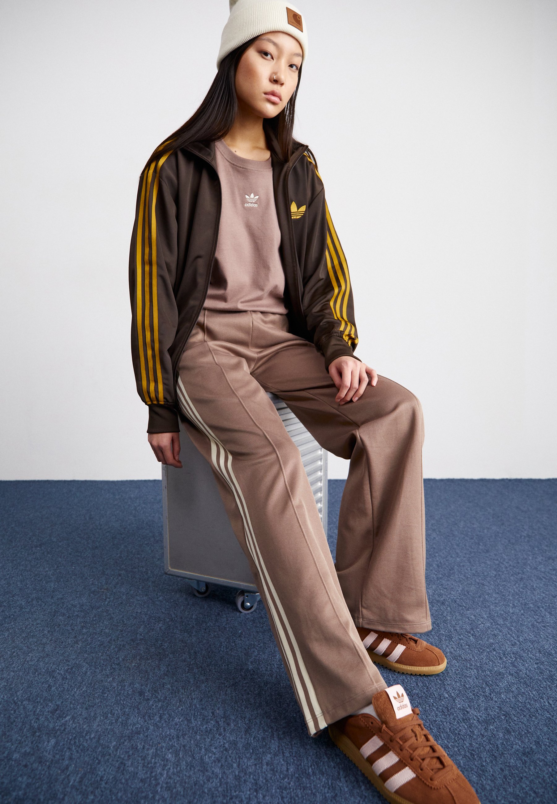 【ADIDAS】Beckenbauer Track Pants - Trace Brown:Wonder Whi Adidas Originals Beckenbauer Tracksuit Trace Brown Wonder