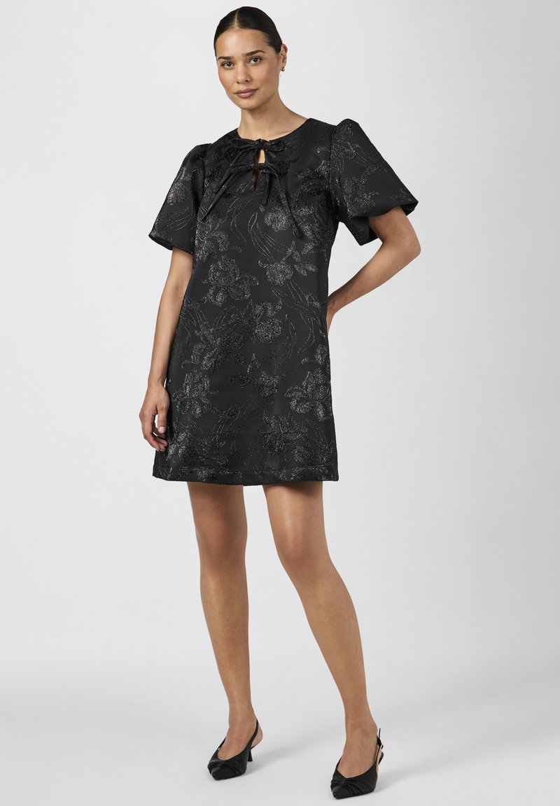 YAS Cocktailjurk zwart