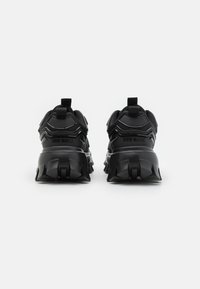 Steve Madden PRIZE - Sneaker low - black