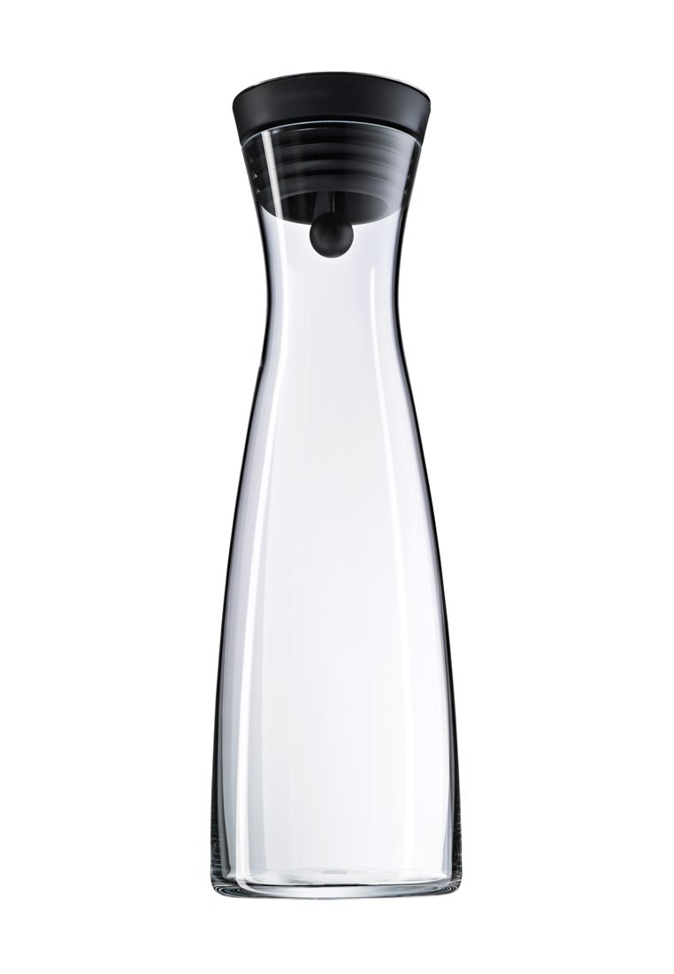 Klare Glaskaraffe mit tapered Design, schwarzem Silikondeckel und rundem Knopf, der eine glatte Textur und moderne Form zeigt.