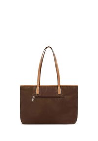 Bolso de tela de nylon marrón con asas y ribetes de cuero color beige. Cuenta con un bolsillo frontal con cremallera y tiene forma rectangular. Textura suave.