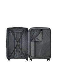 Valigia nera con ruote, all'interno presenta cinghie incrociate e una tasca con zipper, rivestita con un tessuto a motivo sottile. Il design aperto mostra i compartimenti.