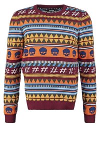 Gestrickter Pullover mit geometrischen Mustern in Orange, Weinrot, Gelb und Blau, mit Totenkopfmotiven sowie gerippten Bündchen und Saum.