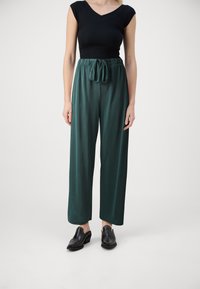 ONLY - ONLHANNAH PANTS  - Trousers - scarab Thumbnail Image 1