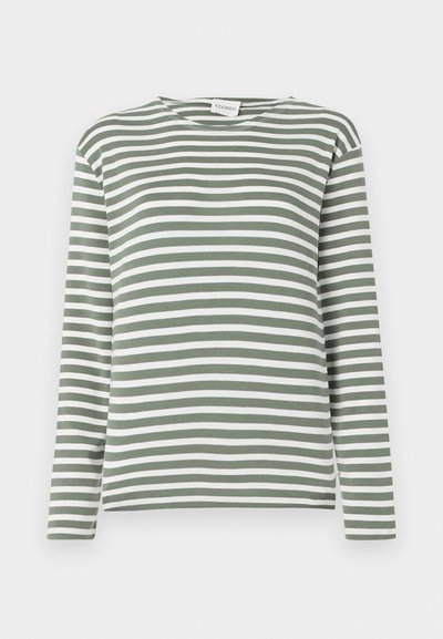 CLOSED Tops ar garām piedurknēm - faded green