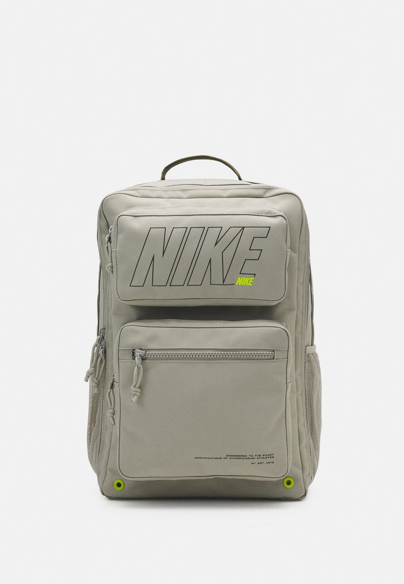 Nike Performance UTILITY SPEED UNISEX Ryggsekk stone/rough green