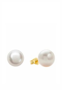 Pendientes de perlas con perlas blancas redondas y suaves, y cierres de metal en tono dorado. Diseño simple, versátil para diversas ocasiones.