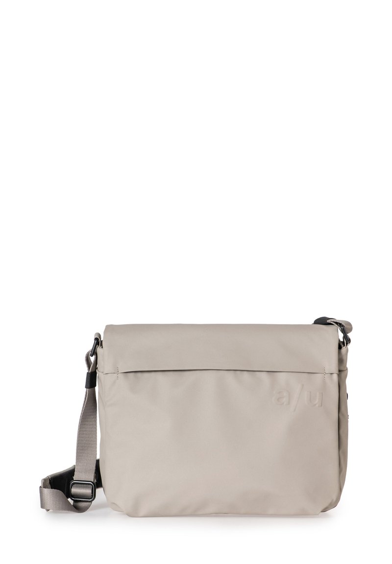 Borsa a tracolla grigia con una finitura liscia e opaca, dotata di una parte superiore pieghevole, tracolla regolabile e una tasca anteriore con zip.