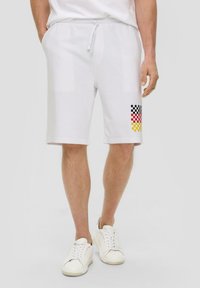 s.Oliver RELAXED BERMUDA biały