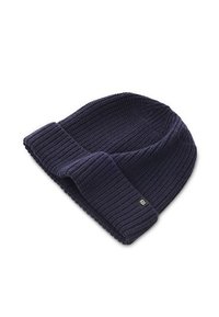 Granatowa dziana czapka beanie z ryflowanym wzorem, z wywiniętym mankietem i małą metką z logo z boku. Miękki materiał, swobodny design.