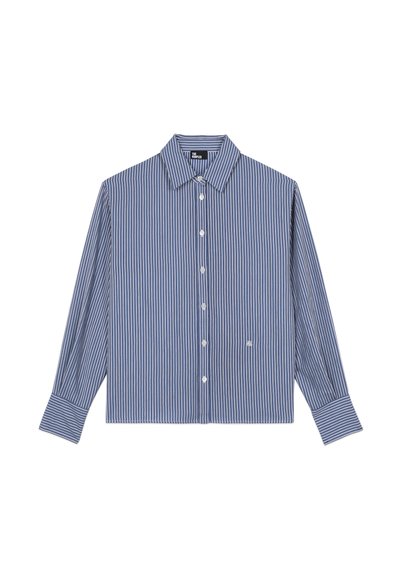 Camicia button-up a righe in blu navy e bianco, con colletto, maniche lunghe e taglio dritto, dotata di un piccolo logo sul petto.