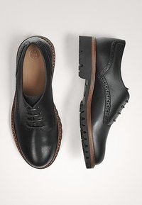 Massimo Dutti Sportieve veterschoenen - black