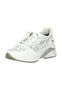 Sneaker bianco con un design in rete simile a lacci, dettagli in pelle liscia, punta rotonda e suola grigia texturizzata con un dettaglio del logo sul lato.