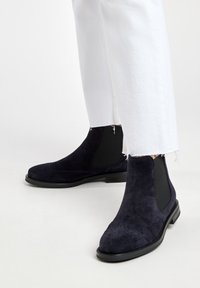 Frau Shoes CHELSEA - Botines bajos - blue