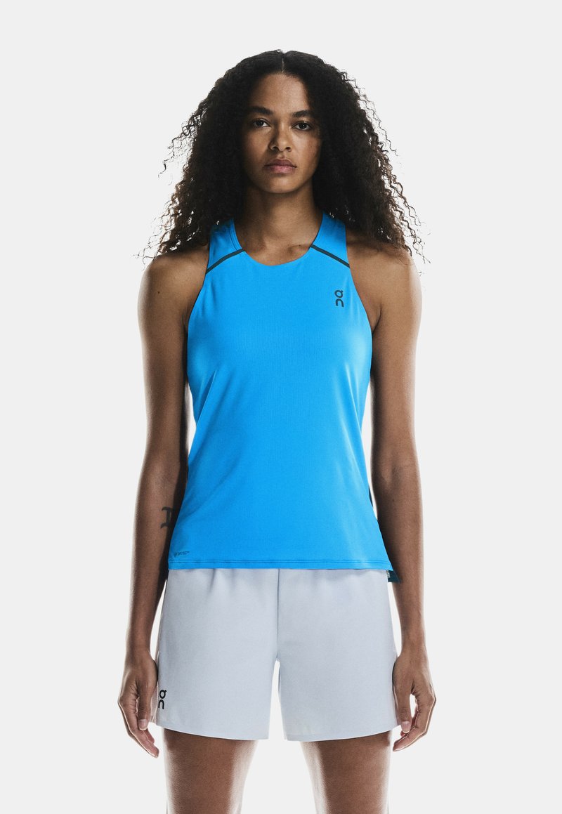 On PERFORMANCE TANK - Top - malibu midnight