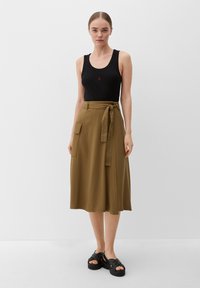 s.Oliver MIT HIGH-RISE-BUND - Spódnica jeansowa