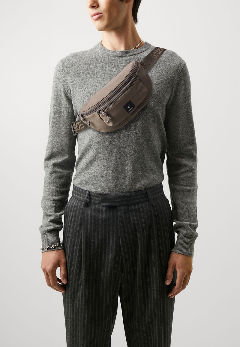 Samsøe Samsøe LUIS BUM BAG UNISEX - Diržinis krepšelis - bungee cord