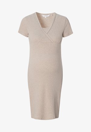 Beige, korte mouwen, knielange zwangerschapsjurk met V-hals wikkelontwerp en zachte, geribbelde stoftextuur.